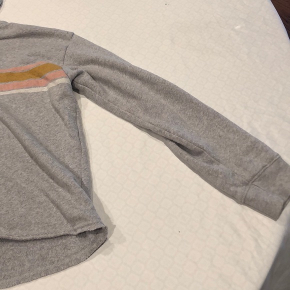 Cropped sweater - Picture 2 of 3